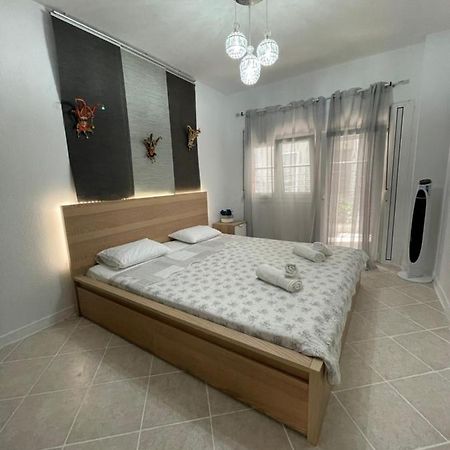 Comfy Myrvalis Apartment อาเยีย ตรีอาส ภายนอก รูปภาพ